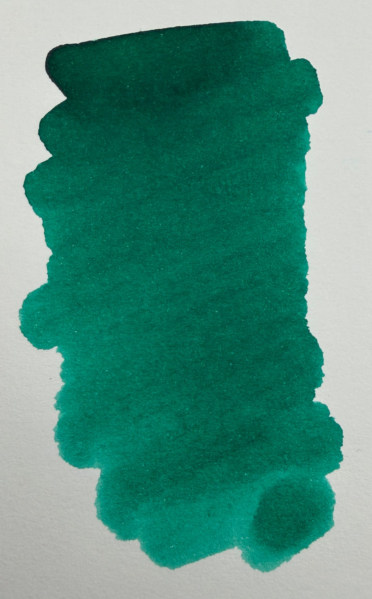 Pelikan 4001 Dark Green: ink swatch on paper.