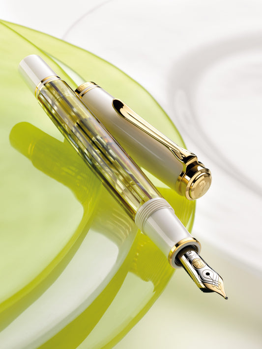 Pelikan M400 Souverän Fountain Pen - White Tortoiseshell
