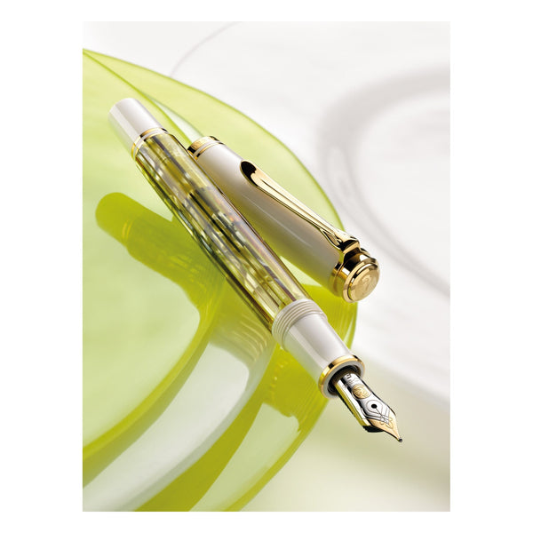 Pelikan M400 Souverän Fountain Pen - White Tortoiseshell