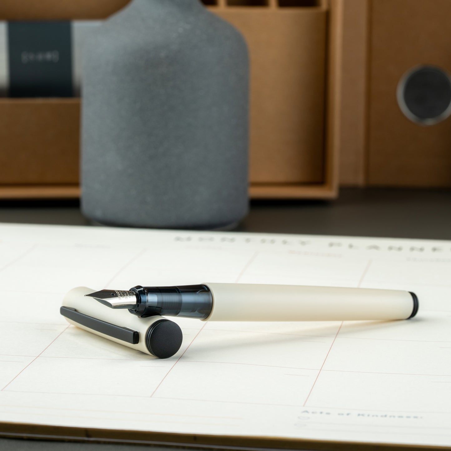 Pilot Explorer Fountain Pen - Ivory