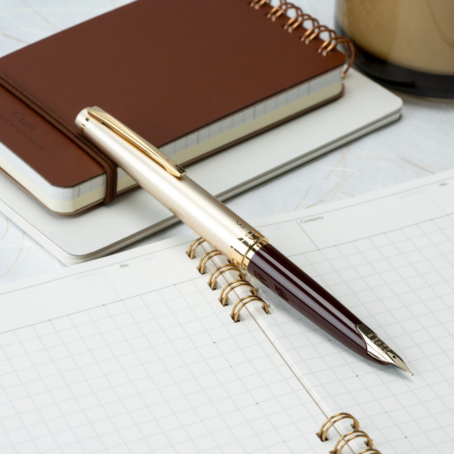 Pilot E95S Fountain Pen - Burgundy/Ivory