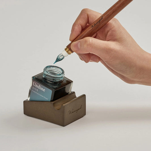 Wearingeul Ink & Pen Rest