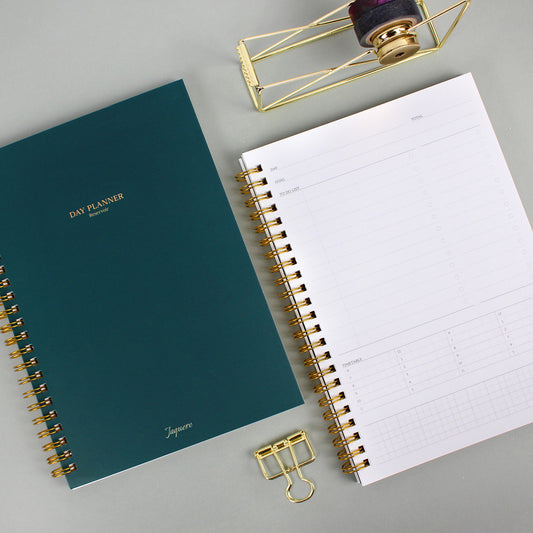 Wearingeul Reservoir Daily Planner (A5, Wire-Bound)